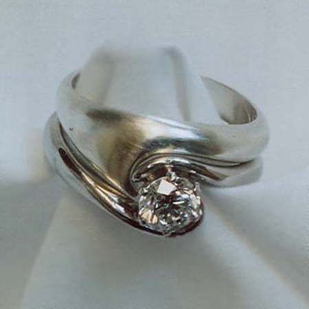 18ct white gold wedding ring fitting engagement ring