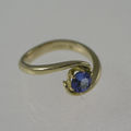 Yellow gold and tanzanite ring