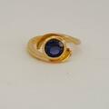 18ct gold and Iolite ring