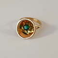  Dress ring - chrome diopside 9ct yellow gold ring