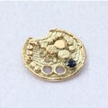 9ct disc brooch