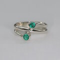 9ct white gold and emerald ring