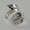 Silver leaf ring